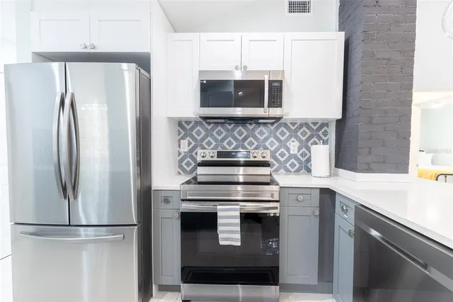 $569,000 | 818 West Plymouth Street, Tampa, FL 33603