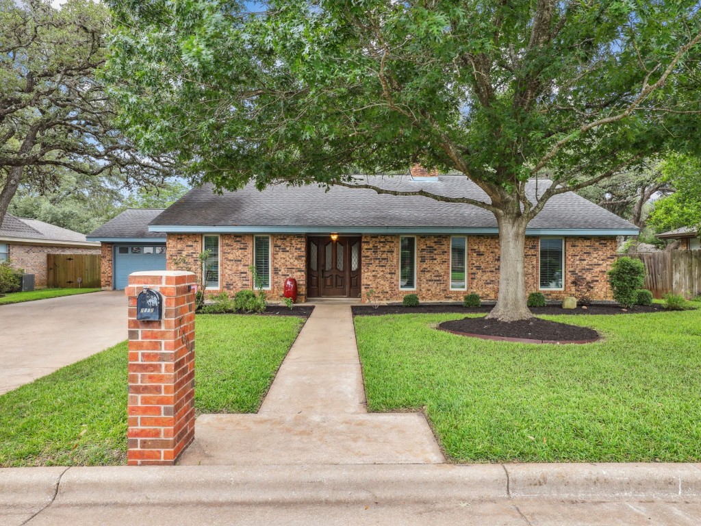 7002 Bent Oak Circle Austin, TX 78749 - Photo 1 of 1