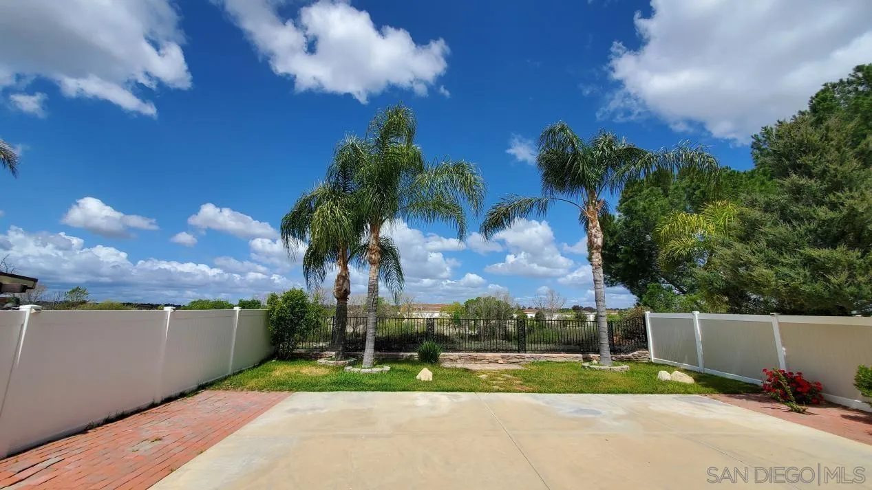 32812 Tulley Ranch Road Temecula, CA 92592 - Photo 18 of 27 a view of a backyard