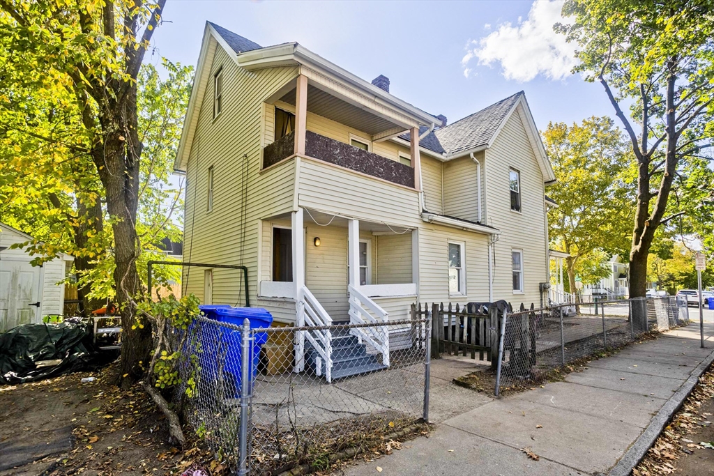293 Eastern Avenue Springfield, MA 01109 - Photo 31 of 31 a view of a chairs in front of house