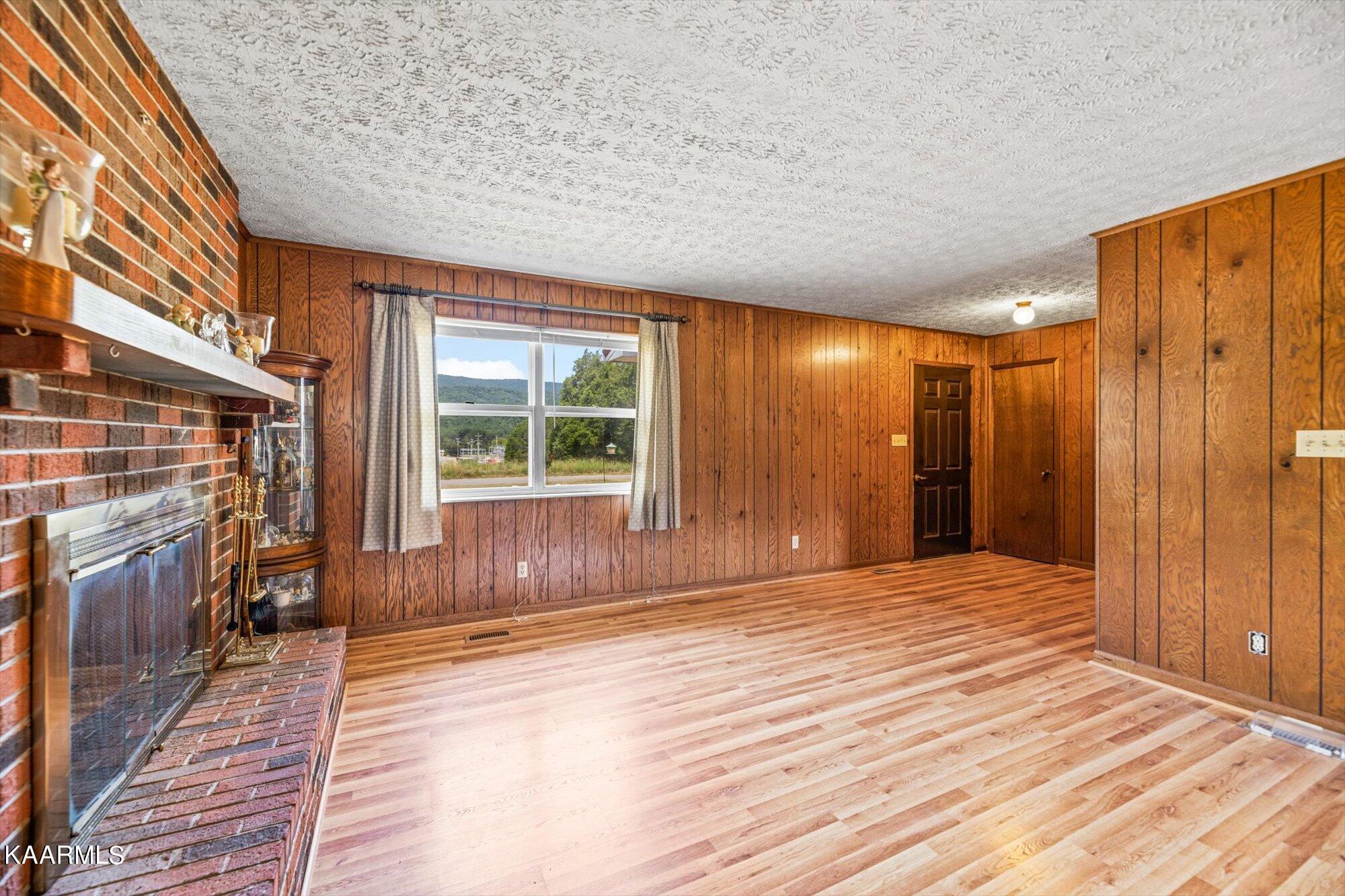 228 Doc Hill Road Rutledge, TN 37861 - Photo 4 of 25 04-228-Doc-Hill-Rd-Rutledge-TN-4