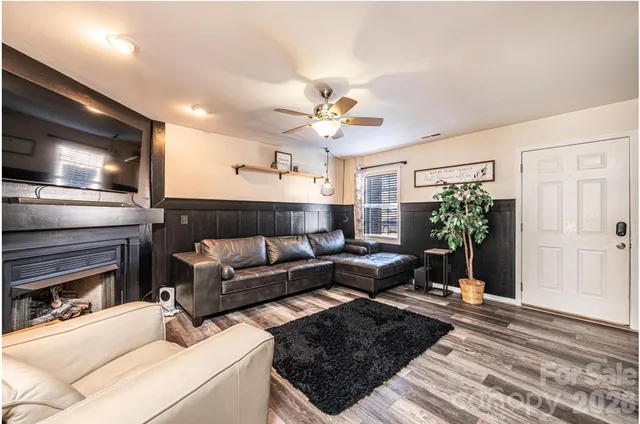 $205,900 | 2222 15th Avenue Northeast, Hickory, NC 28601