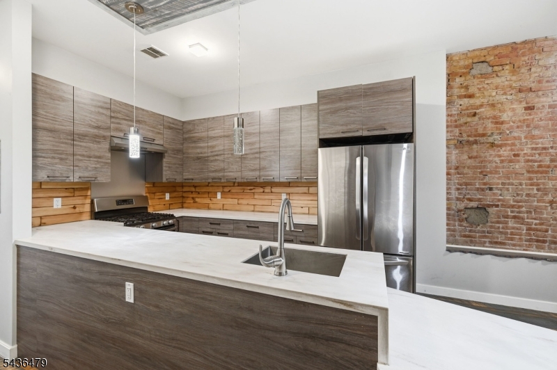 180 Spring Street, Unit 304 Newton, NJ 07860 - Photo 4 of 29