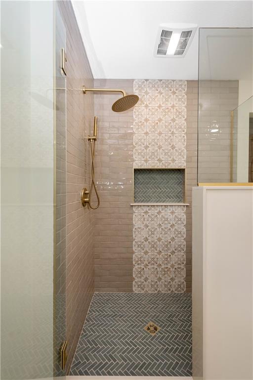 330 Center Grange Road Monaca, PA 15061 - Photo 10 of 26 a bathroom with a shower