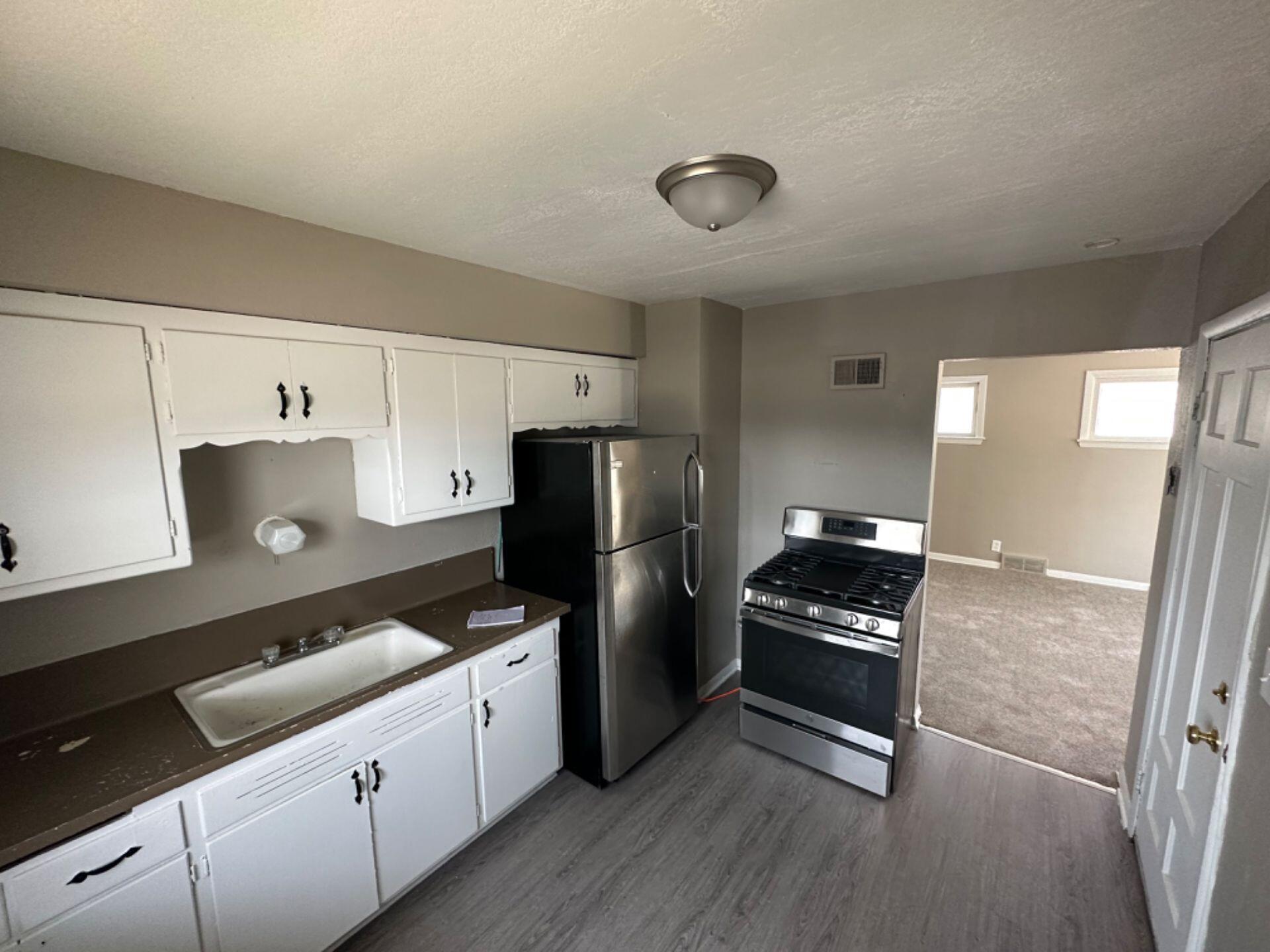 5641 North 61st Street, Unit 5643 Milwaukee, WI 53218 - Photo 3 of 9 Upper