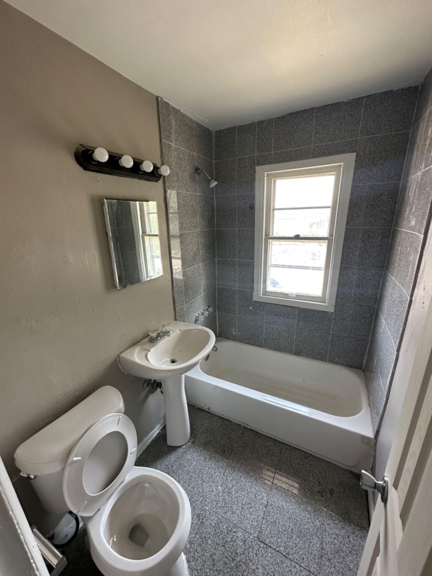 5641 North 61st Street, Unit 5643 Milwaukee, WI 53218 - Photo 7 of 9 Upper