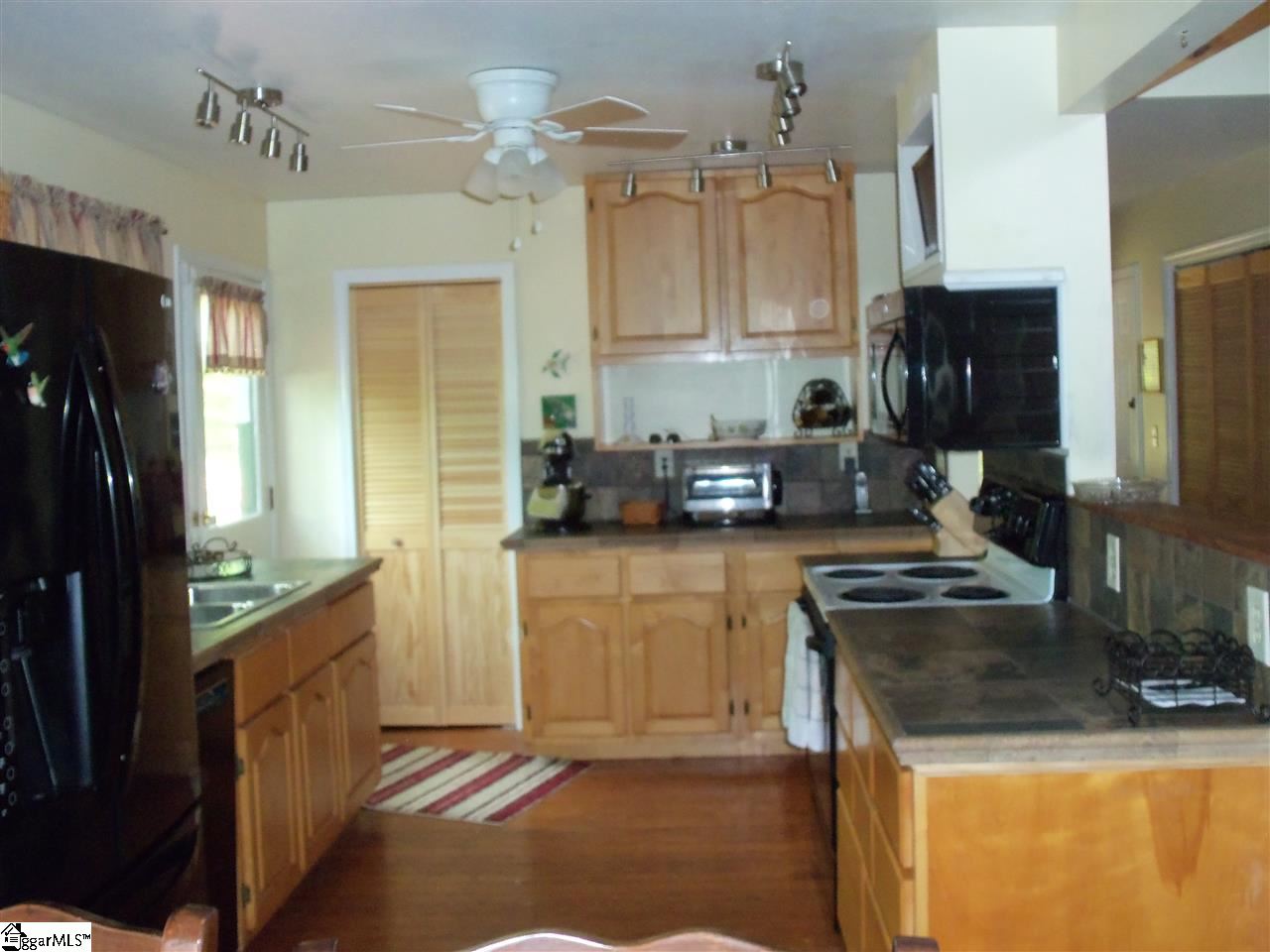 202 River Bluff Road Cleveland, SC 29635 - Photo 10 of 19