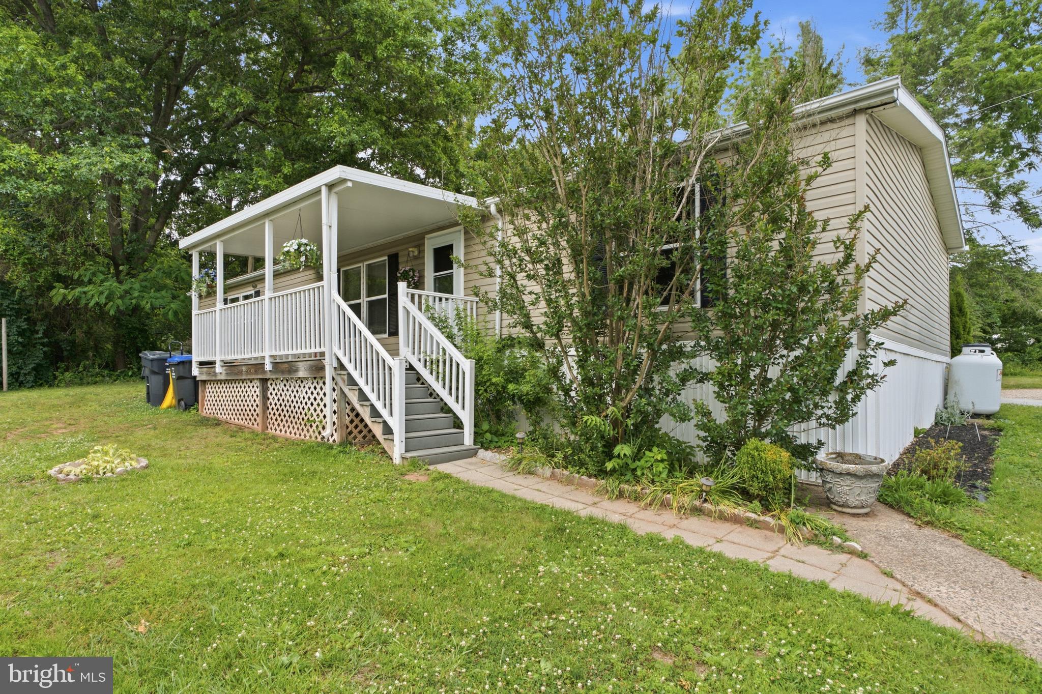1 Orchard Lane Spring City, PA 19475 - Photo 2 of 31
