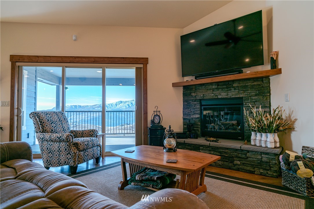 360 Lakayuse Road Manson, WA 98831 - Photo 14 of 40 Gallery Image 14