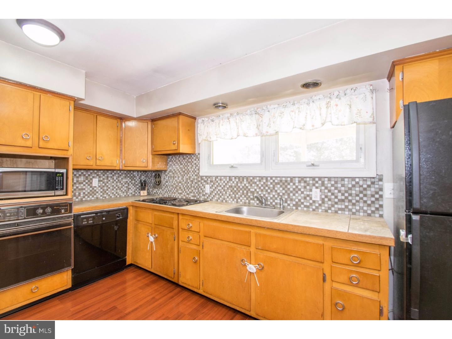 56 Osage Road Claymont, DE 19703 - Photo 11 of 22 Kitchen