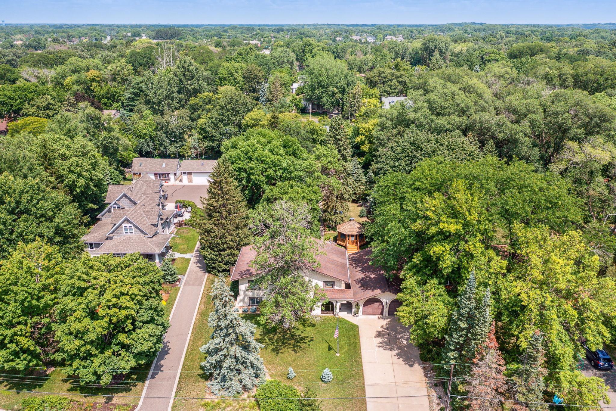 303 Snail Lake Road Shoreview, MN 55126 - Photo 1 of 35 Gallery Image 1