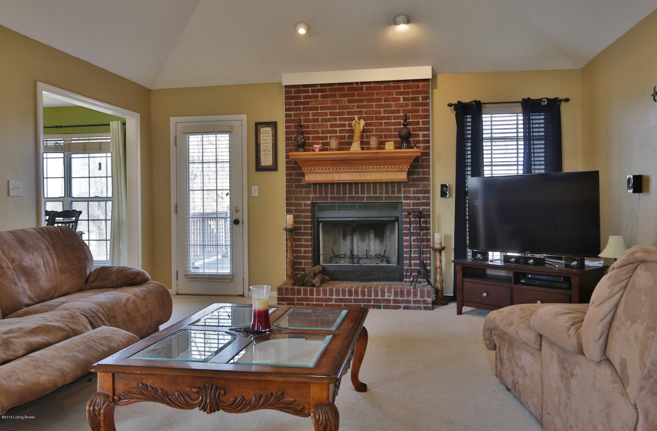 6914 Colton Road Crestwood, KY 40014 - Photo 2 of 22 Great Room 2