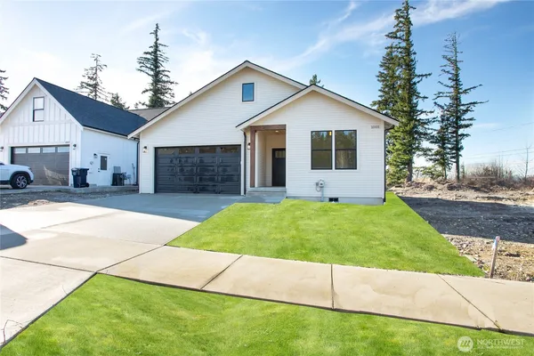 a view of outdoor space yard and garage