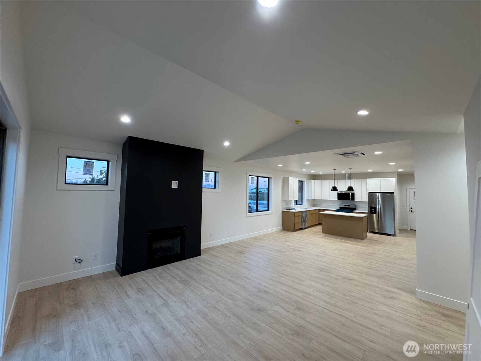 1005 Night Hawk Way Everson, WA 98247 - Photo 4 of 6