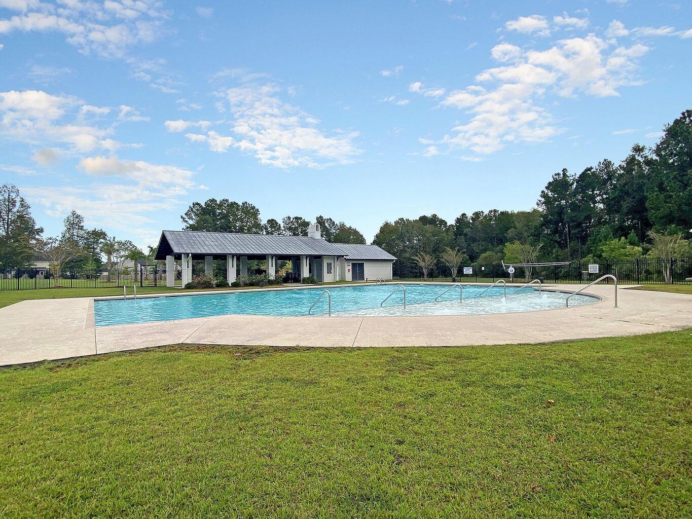 412 Black Horse Road Moncks Corner, SC 29461 - Photo 42 of 47 spring grove plantation pool