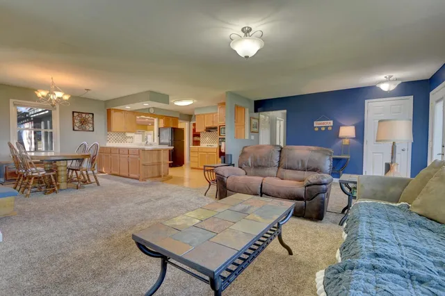 $339,000 | 405 Northeast 7th Street, Fulda, MN 56131