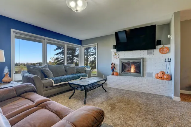 $339,000 | 405 Northeast 7th Street, Fulda, MN 56131