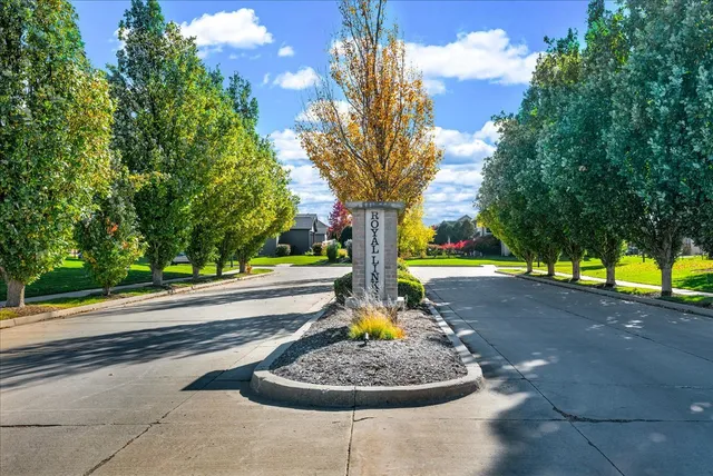 $655,000 | 2803 Luke Road, Bloomington, IL 61704