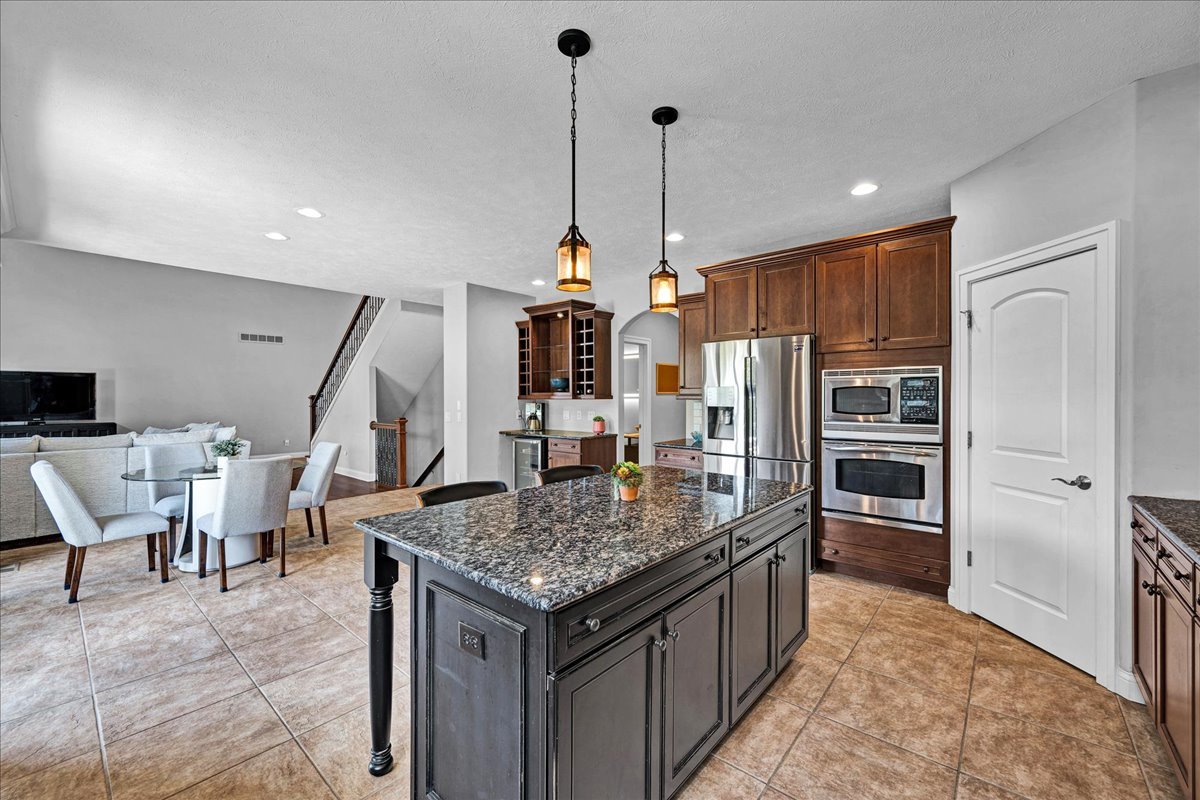 2803 Luke Road Bloomington, IL 61704 - Photo 23 of 72 Gallery Image 23