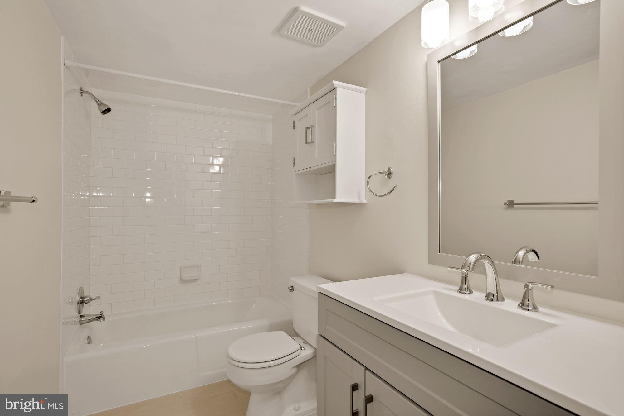 1524 Northgate Square, Unit 152411B Reston, VA 20190 - Photo 12 of 17