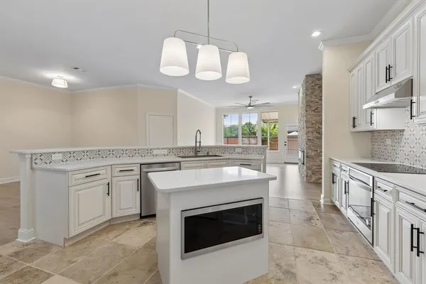 $650,000 | 5214 Matagorda Bay Court, Rowlett, TX 75089