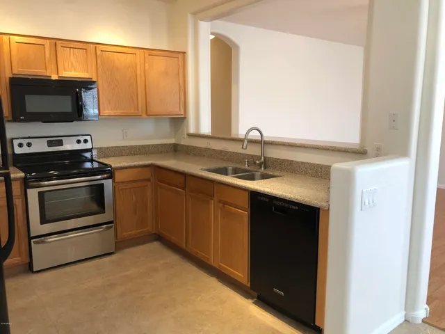 $1,750 | 15369 West Acapulco Lane, Surprise, AZ 85379