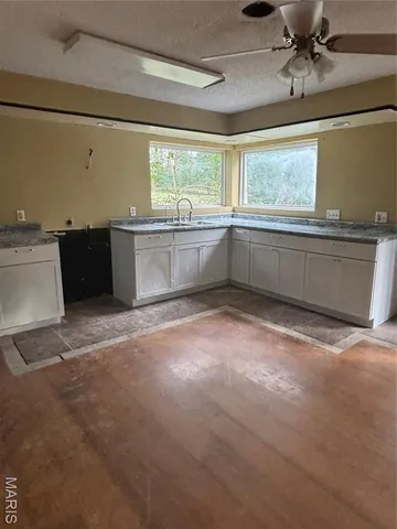 $280,000 | 1436 Highway 140, Smithboro, IL 62284