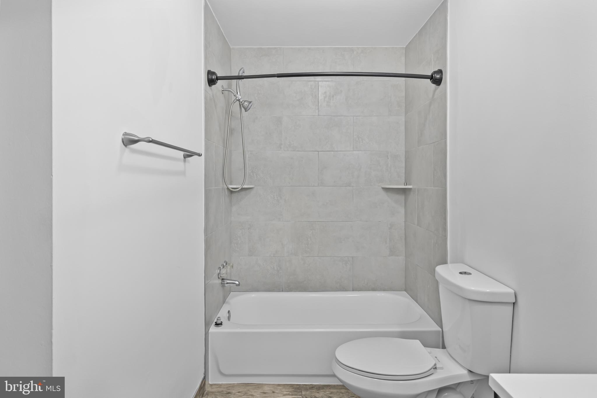11924 Travistock Court Reston, VA 20191 - Photo 23 of 41