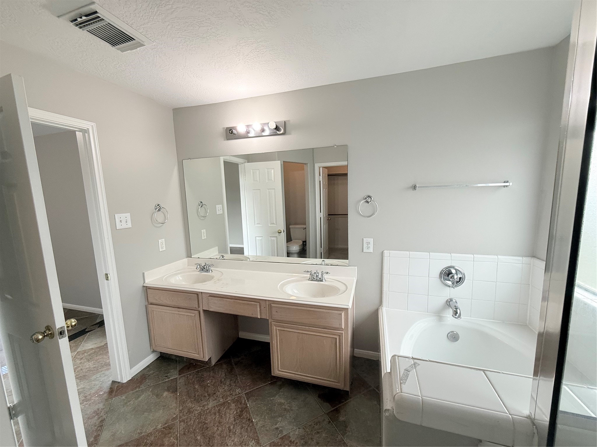 21514 Juniper Meadows Drive Spring, TX 77388 - Photo 23 of 35 21514 Juniper Meadow Primary Bedroom & ensuite bath