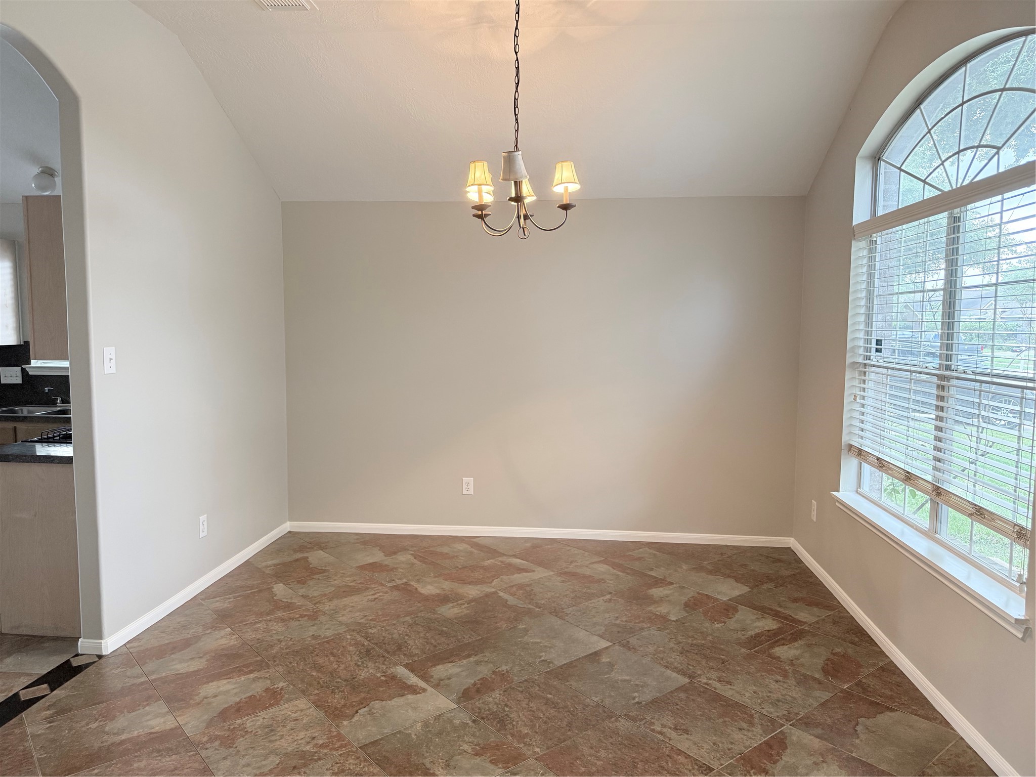 21514 Juniper Meadows Drive Spring, TX 77388 - Photo 5 of 35 21514 Juniper Meadow Dining Room