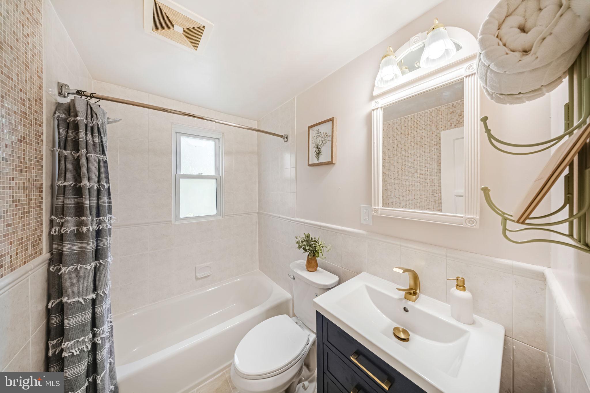 9920 Capitol View Avenue Silver Spring, MD 20910 - Photo 34 of 45