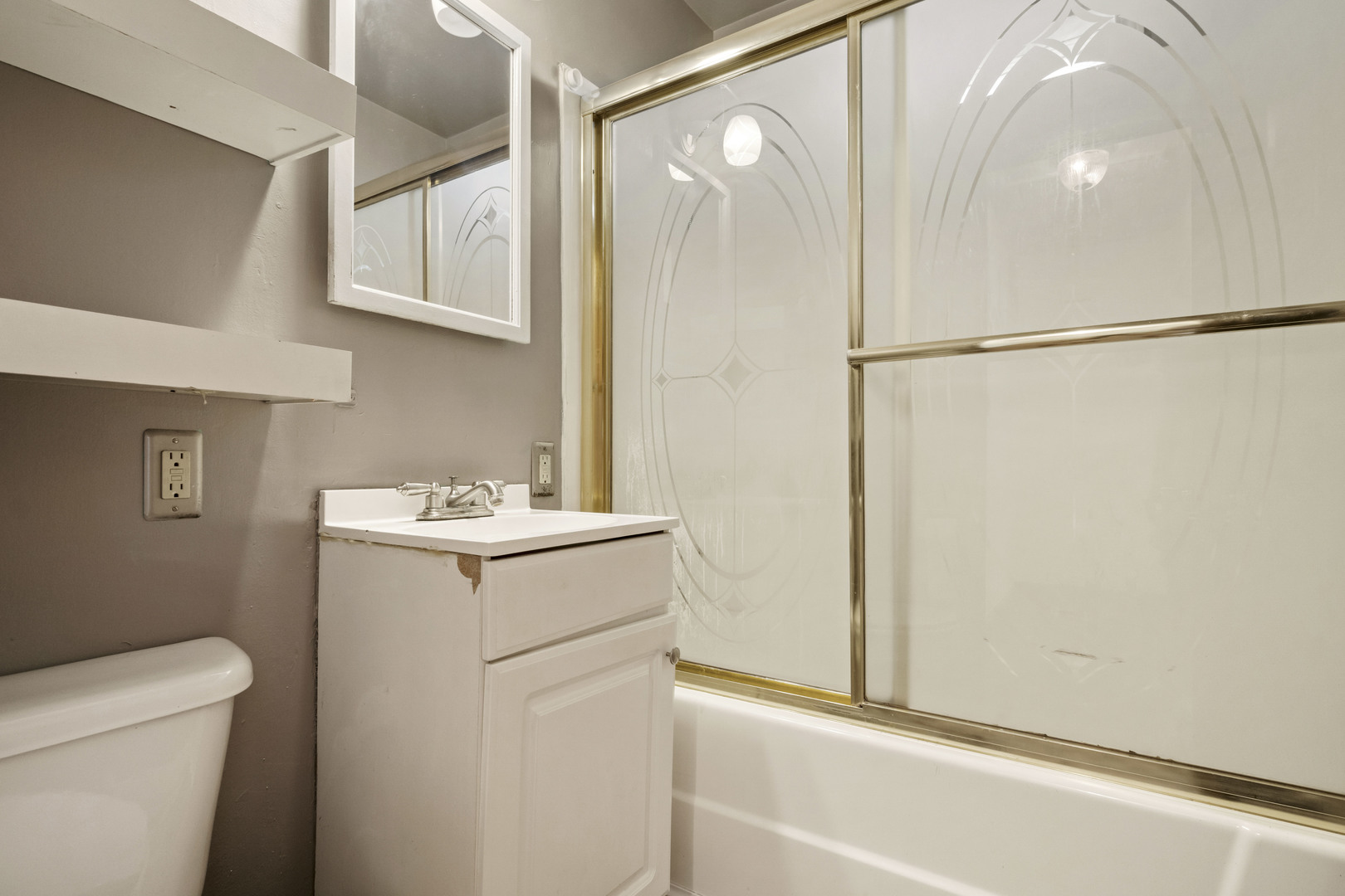 1548 South 5th Avenue Kankakee, IL 60901 - Photo 12 of 18 a utility room with dryer and washer