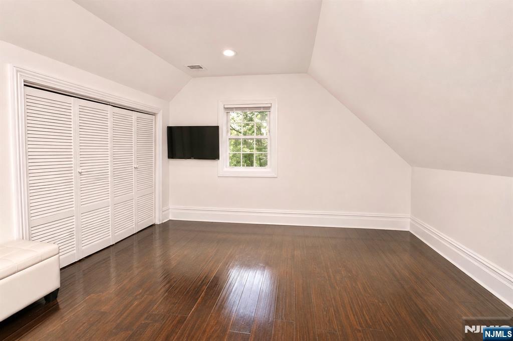 11 Insley Avenue Rutherford, NJ 07070 - Photo 10 of 41