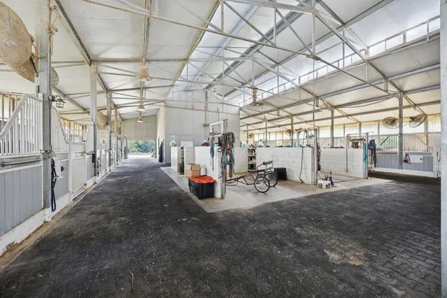 a black and white photo of a room