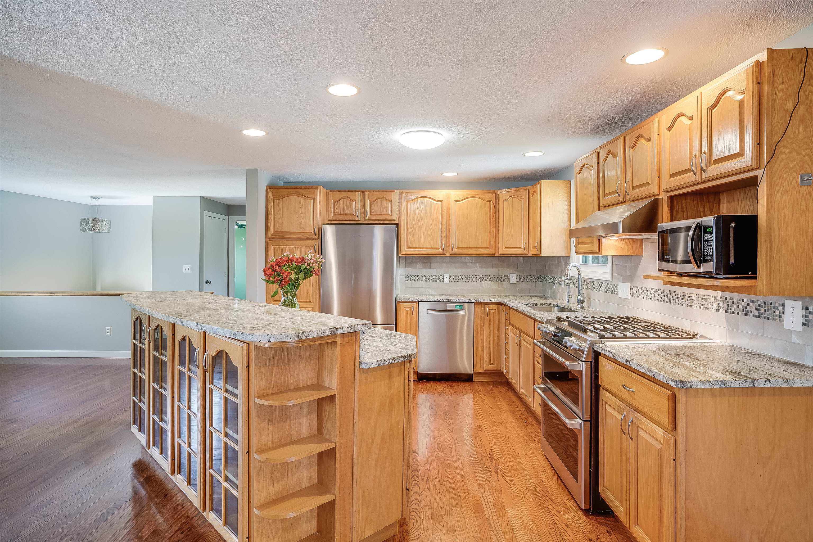 34 Holmgren Road Stratham, NH 03885 - Photo 10 of 58