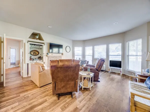 $265,000 | 2164 Tanglewood Boulevard, Unit C115, Pottsboro, TX 75076