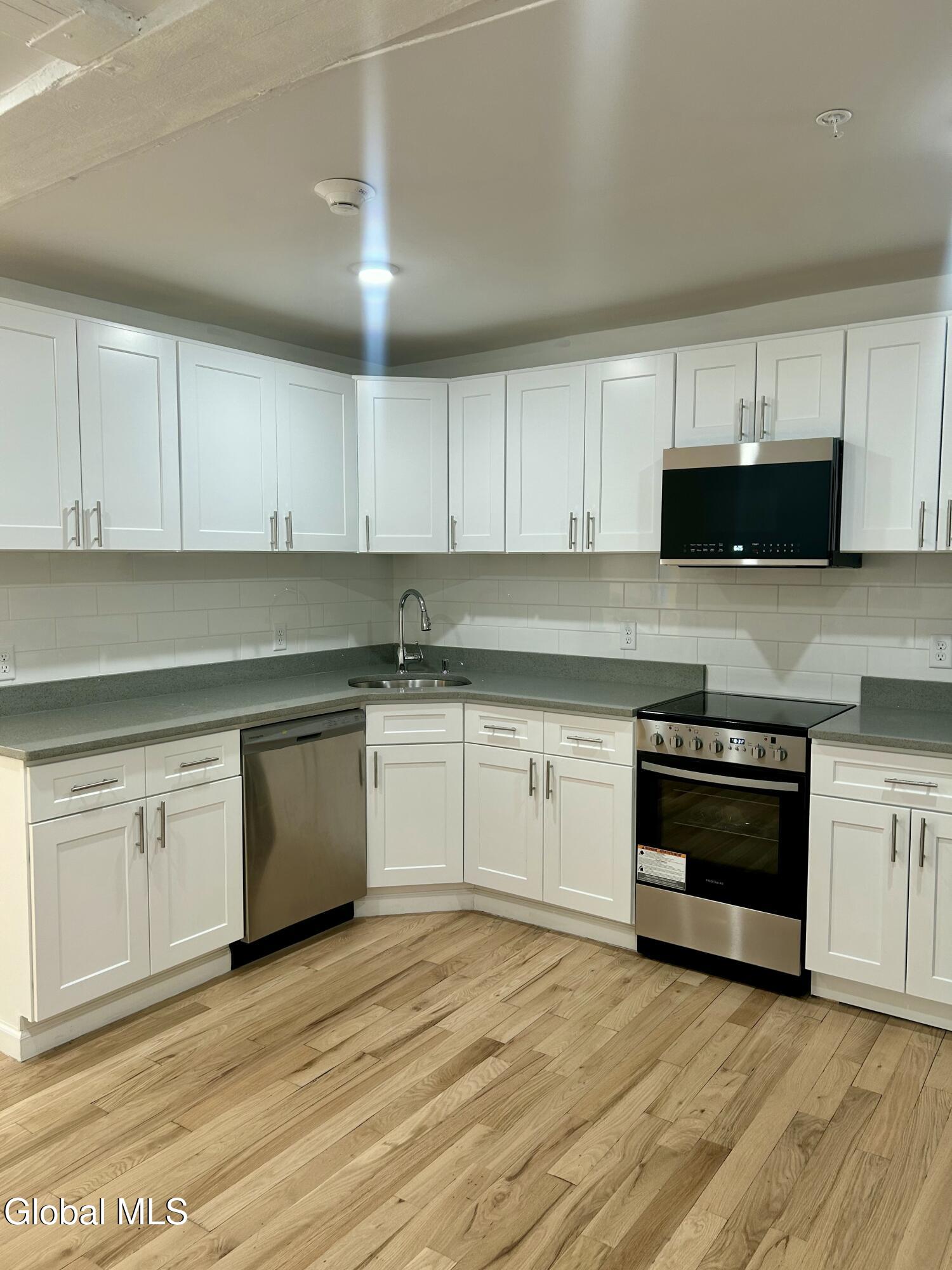 155 River Street, Unit BB Troy, NY 12180 - Photo 8 of 20 BB