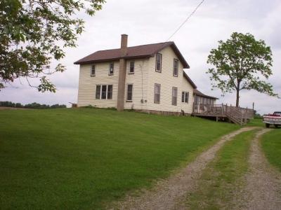 960 Hall Road Quincy, MI 49082 - Photo 1 of 3 Primary Photo