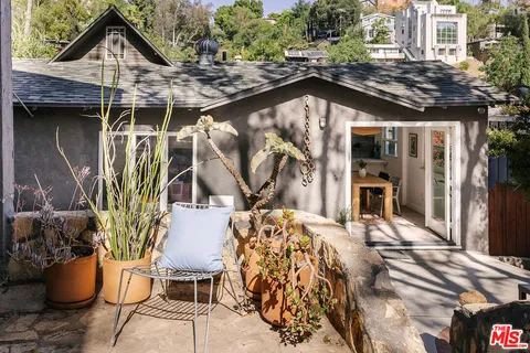 $899,000 | 466 Wren Drive, Los Angeles, CA 90065
