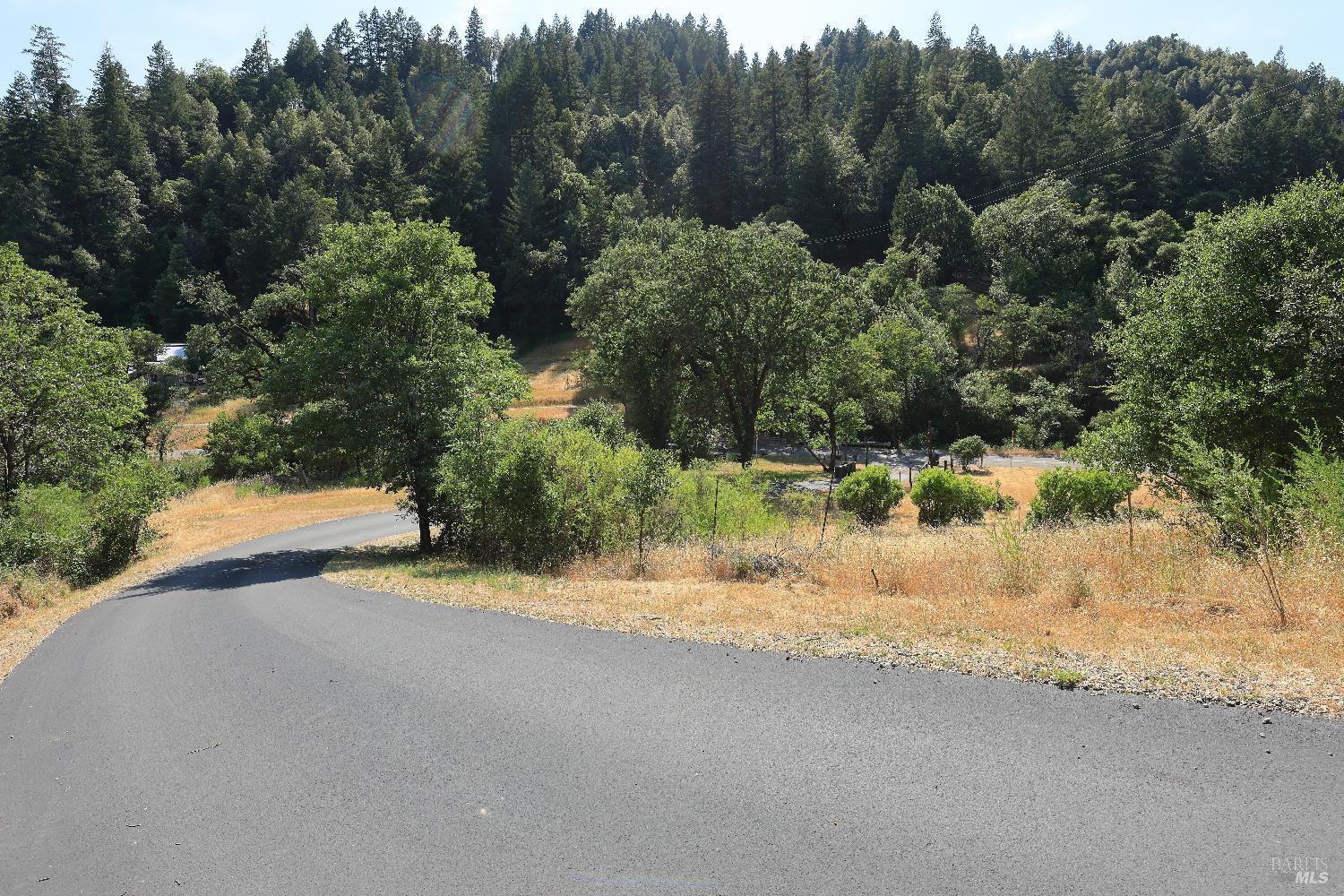 15951 Tomki Road Redwood Valley, CA 95470 - Photo 33 of 41
