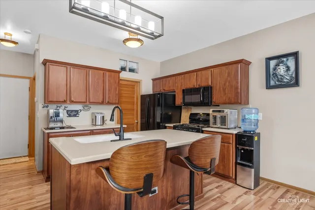 $250,000 | 1517 Azalea Circle, Romeoville, IL 60446