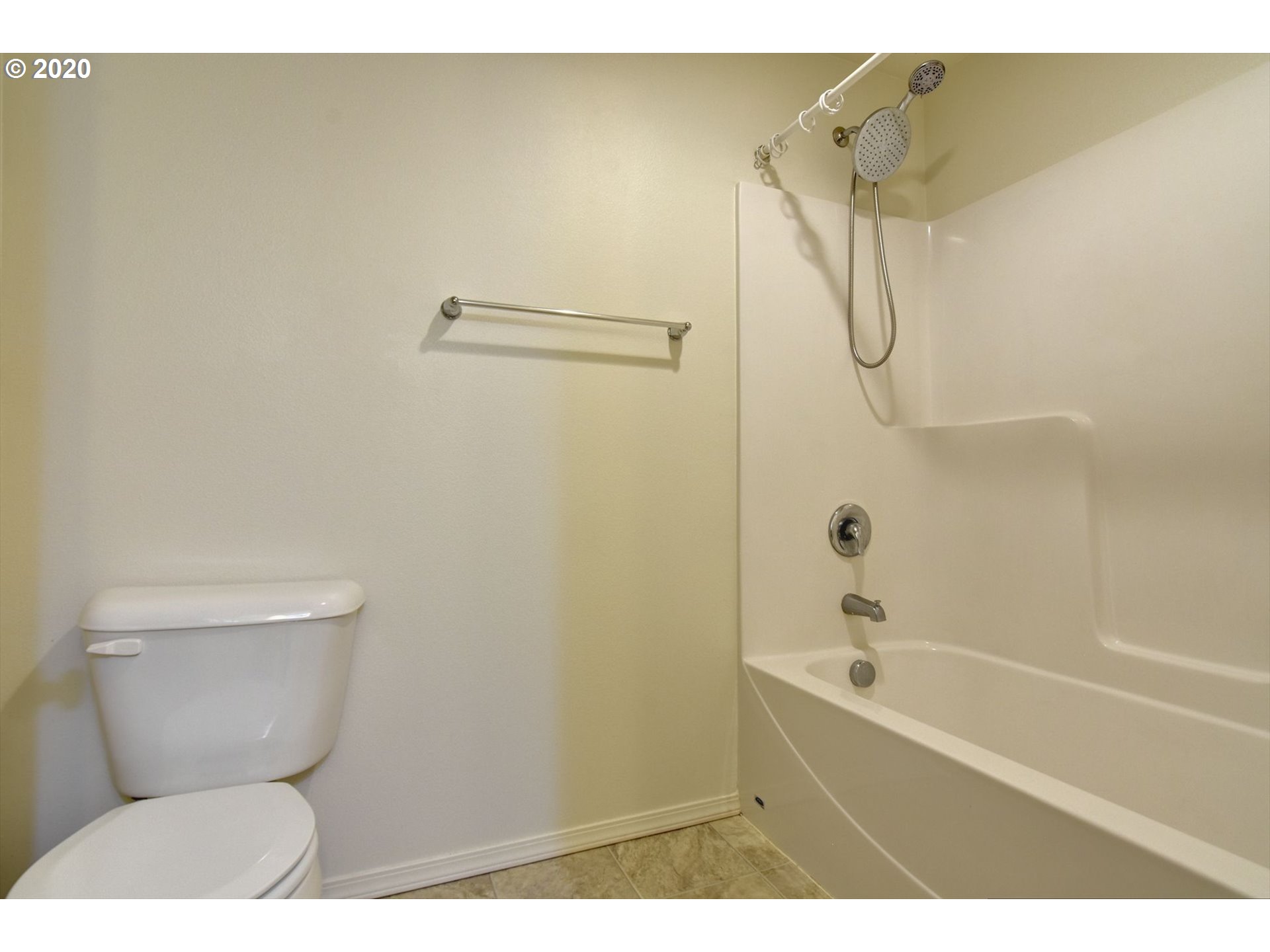 1853 Adelman Loop Eugene, OR 97402 - Photo 30 of 32 Gallery Image 30