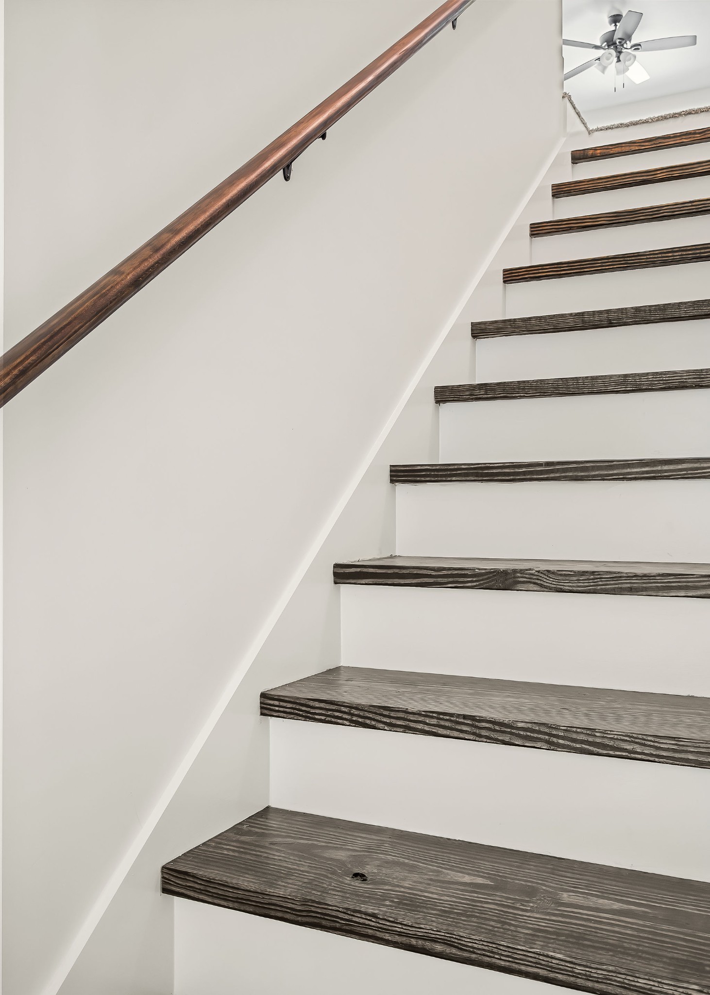 146 Simons Boulevard Morrison, TN 37357 - Photo 22 of 28 a view of entryway