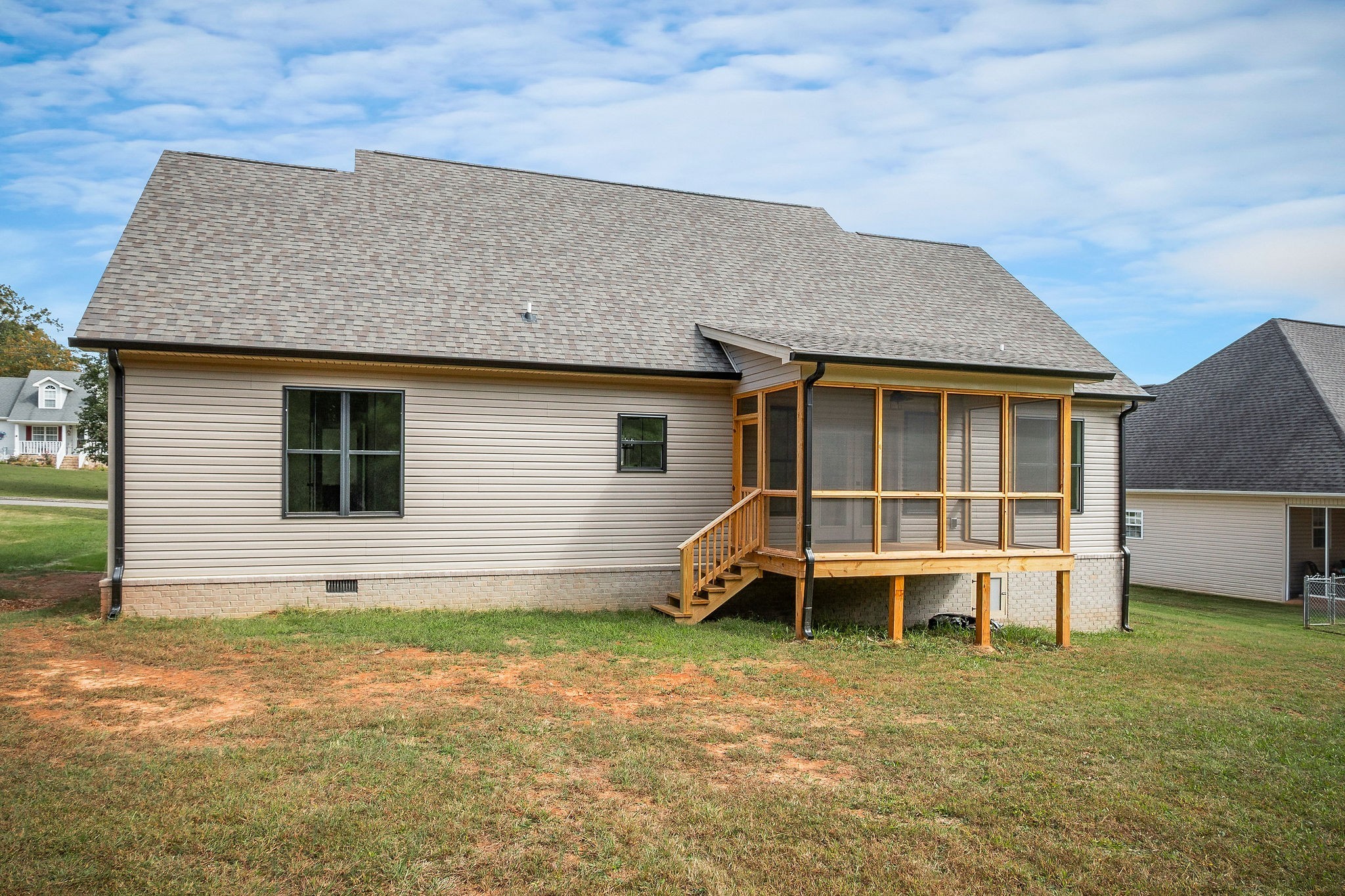 146 Simons Boulevard Morrison, TN 37357 - Photo 26 of 28 a front view of a house with a yard