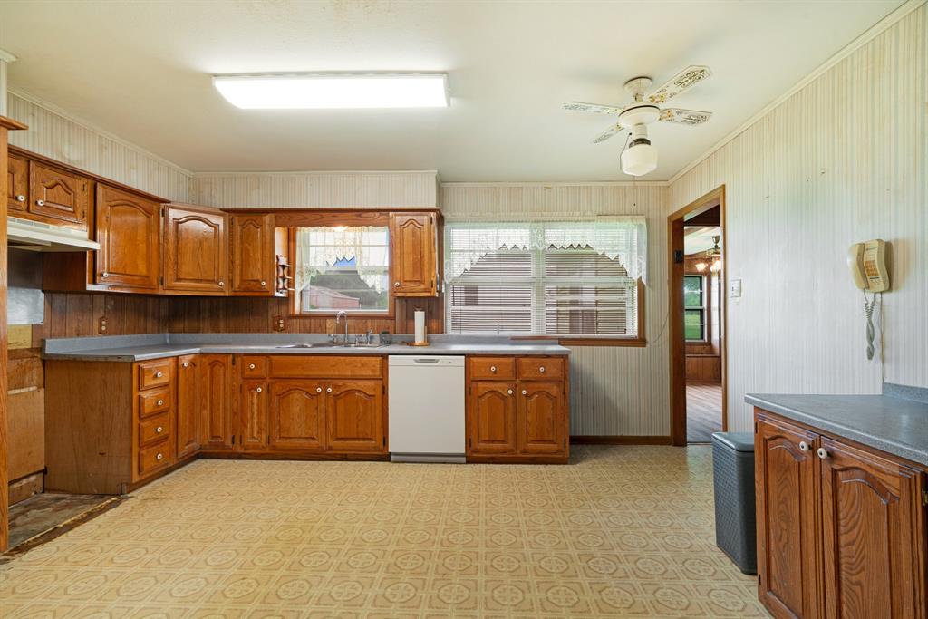 900 County Road Paris, TX 75462 - Photo 6 of 29