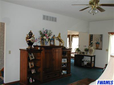 412 West Liberty Street Butler, IN 46721 - Photo 5 of 13