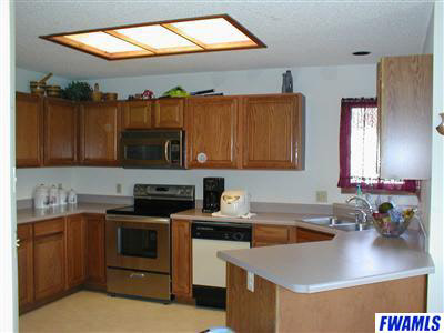 412 West Liberty Street Butler, IN 46721 - Photo 6 of 13