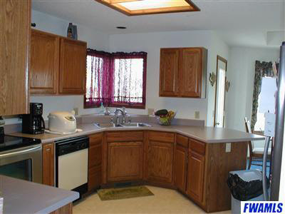 412 West Liberty Street Butler, IN 46721 - Photo 7 of 13