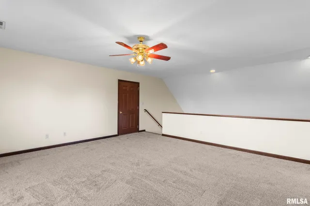 $500,000 | 7713 West Outer Road, Sherman, IL 62684