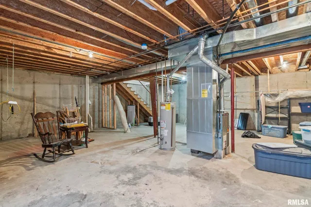 $500,000 | 7713 West Outer Road, Sherman, IL 62684